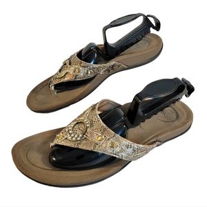 Abeo Sunrise Off White Faux Snake Skin Print Flip Flops Women's Size 10